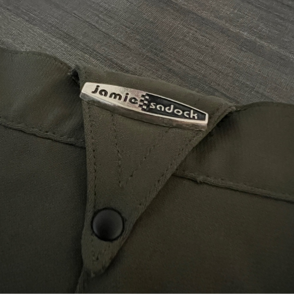 JAMIE SADOCK Women’s size 4 Hunter Green Gold Shorts. Zip up. With pockets. - Picture 4 of 11